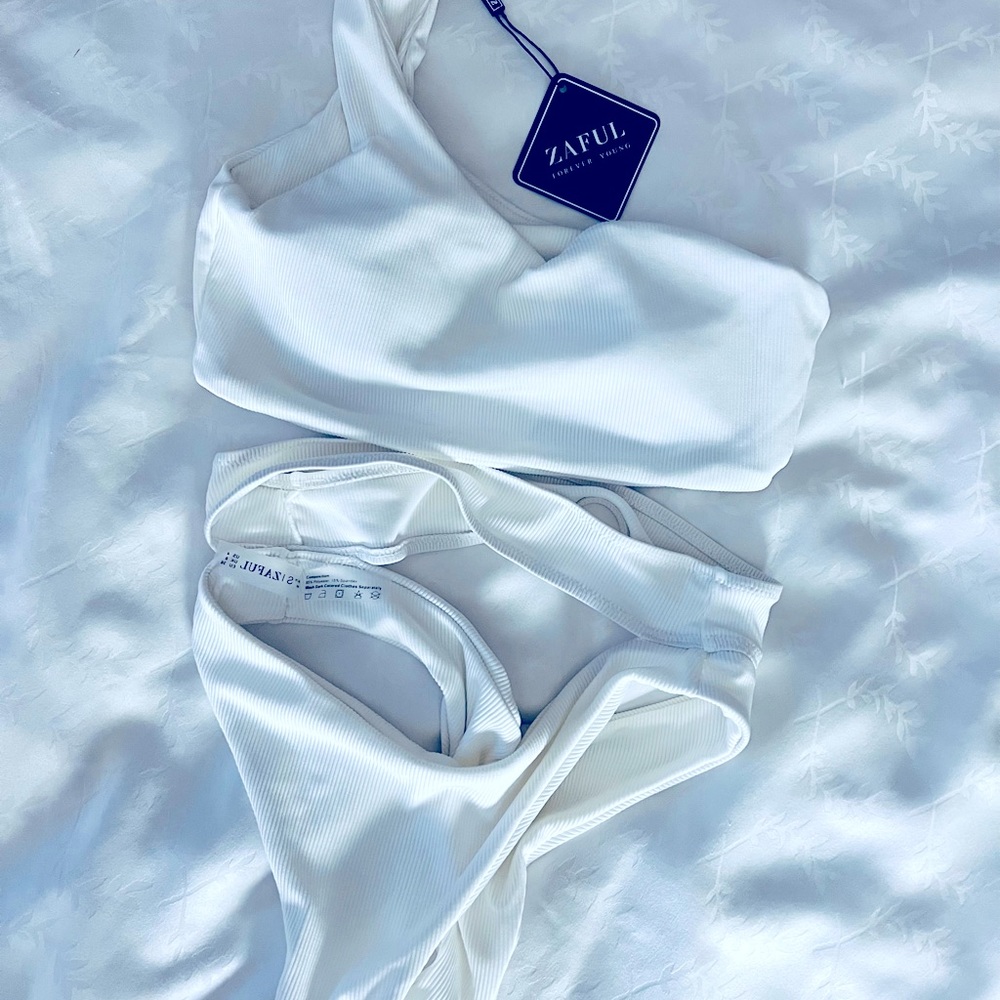 two-piece zaful white swimsuit